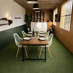 Kvs Concept- Premium & Accueil Professionnel לינה וארוחת בוקר 4*