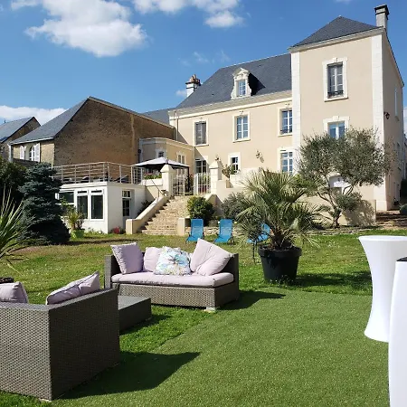 Maison De Maitre Proche Circuit 24 Hrs Du Mans Bed & Breakfast