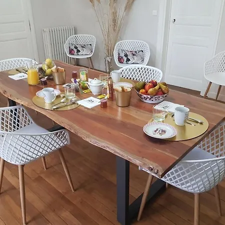 Maison De Maitre Proche Circuit 24 Hrs Du Mans Bed & Breakfast