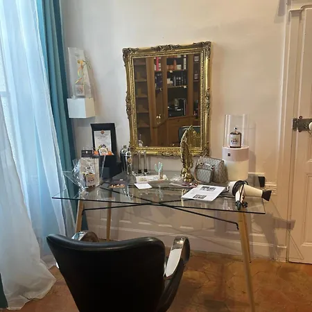 Kvs Concept- Hebergement Premium & Accueil Professionnel Ecommoy