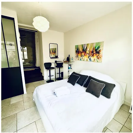 Bed & Breakfast Kvs Concept- Hebergement Premium & Accueil Professionnel Ecommoy