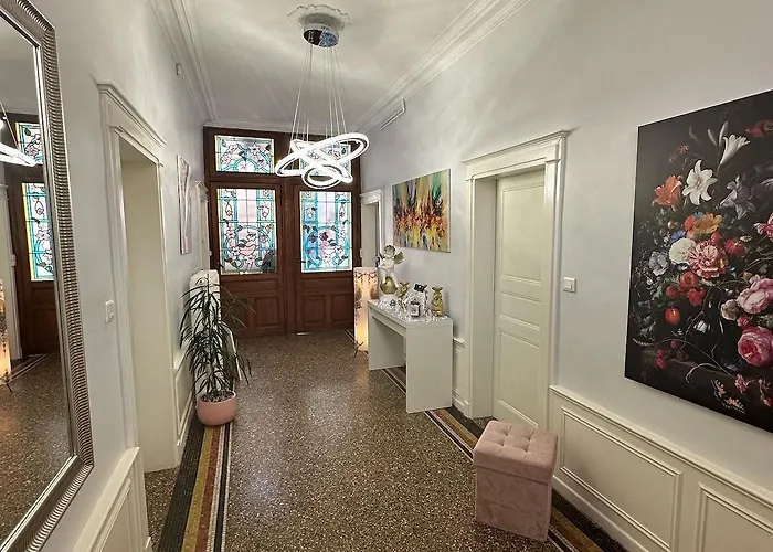 Bed & Breakfast Kvs Concept- Premium & Accueil Professionnel Ecommoy